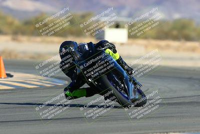 media/Jan-09-2022-SoCal Trackdays (Sun) [[2b1fec8404]]/Turn 14 (10am)/